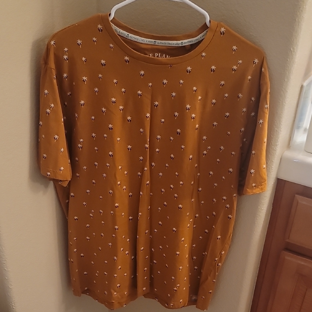 Free Planet Men's Tan Palm Tree Tee 🌴